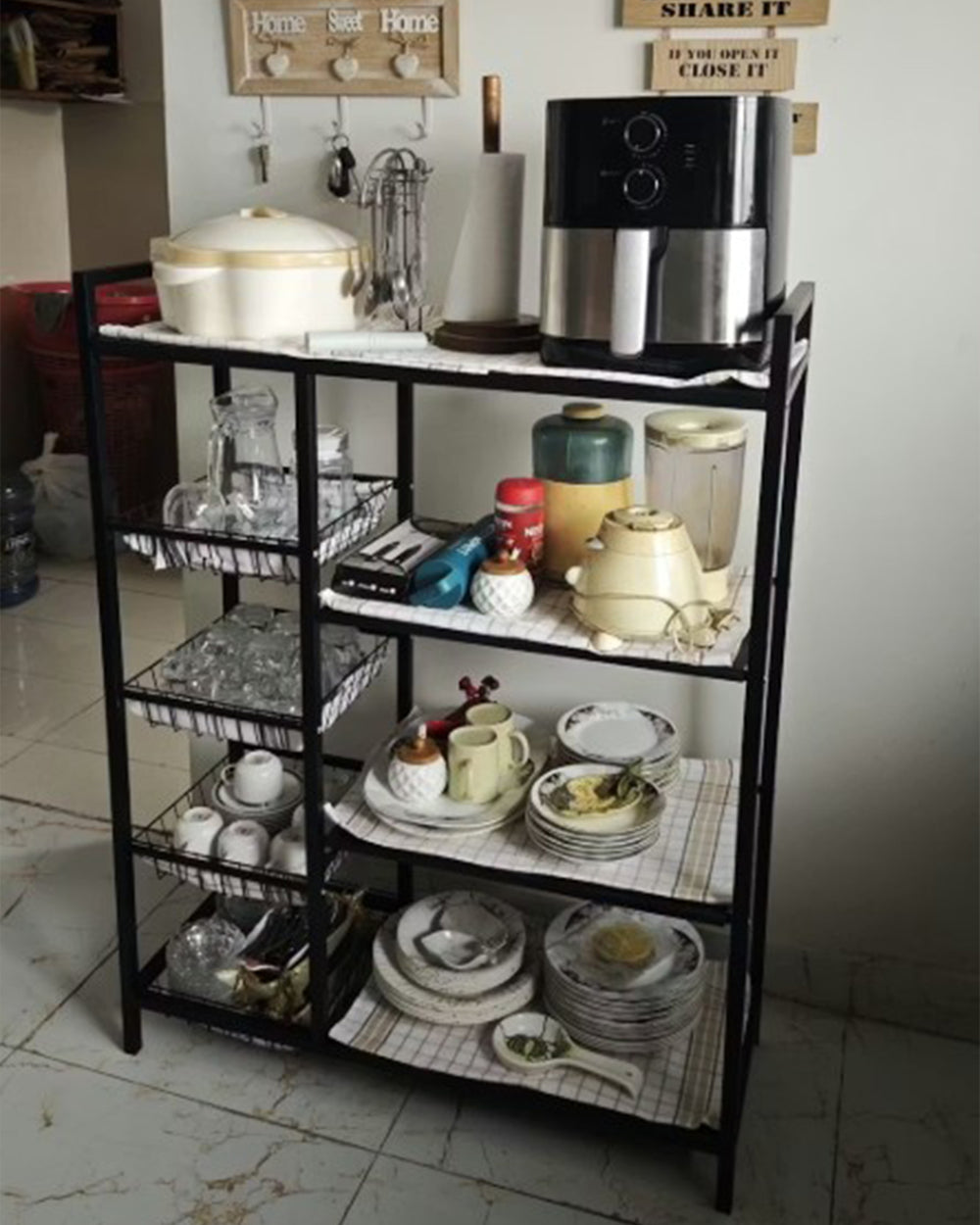 Multifunctional Storage Rack by Matrix